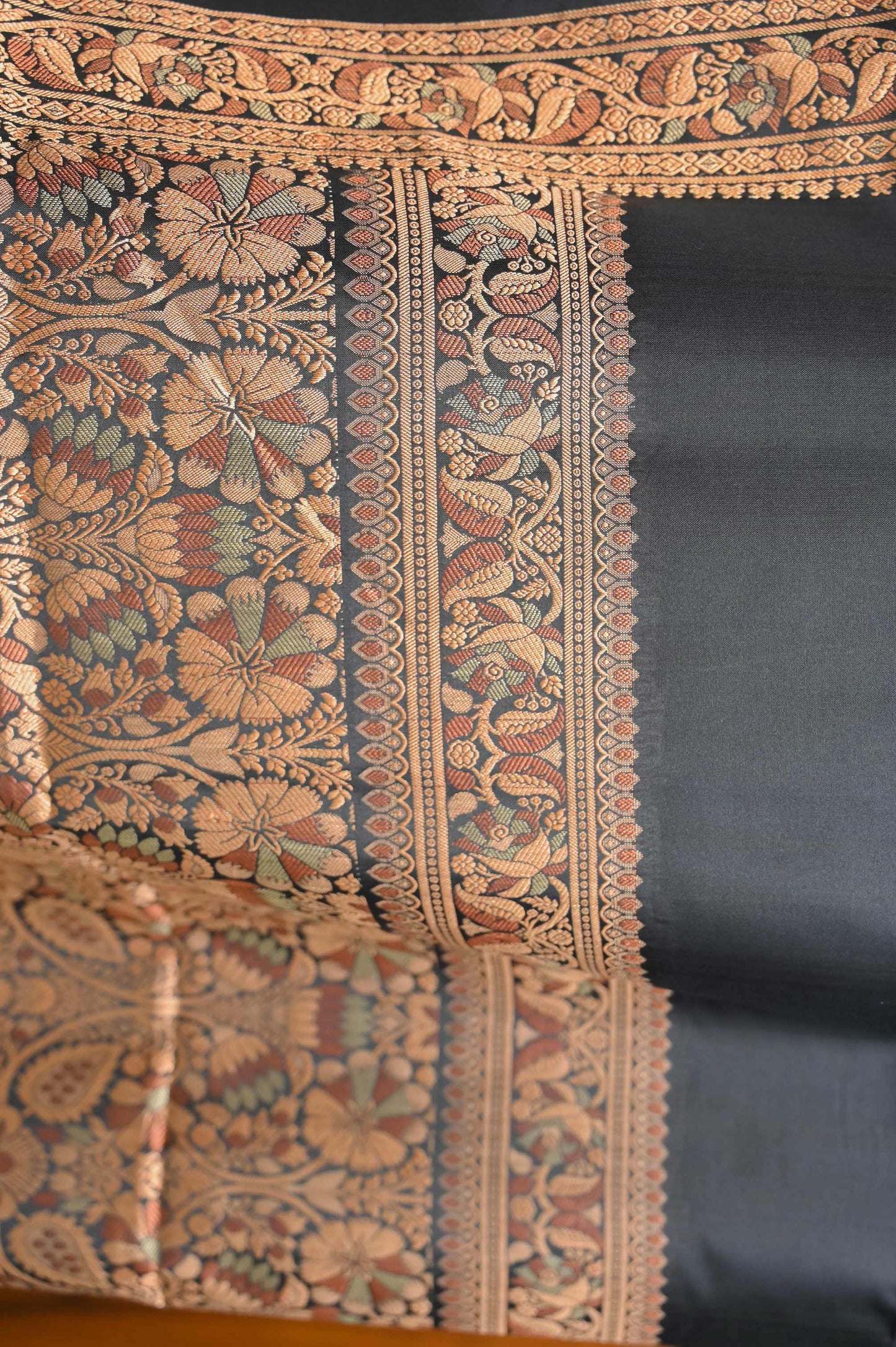 Black Colour Valkalam Katan Saree