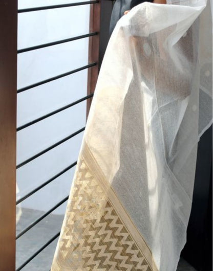 Cream Dhakai With Dull Gold (Copy) Dupatta