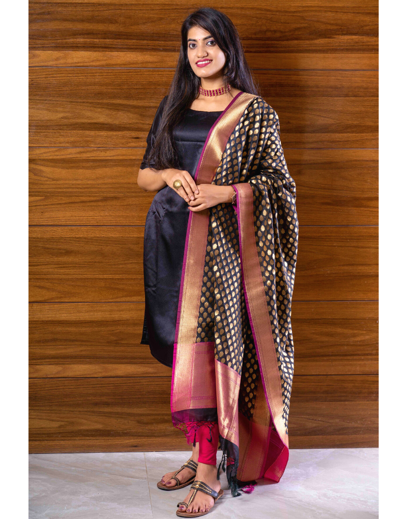 Black & Magenta Benarsi Silk Dupatta