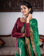 Load image into Gallery viewer, Green &amp; Golden Dupatta
