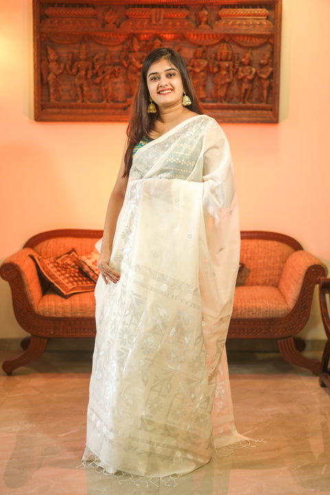 White Resham Matka Silk Saree