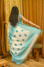 Load image into Gallery viewer, Creme and Blue Cotton Saree
