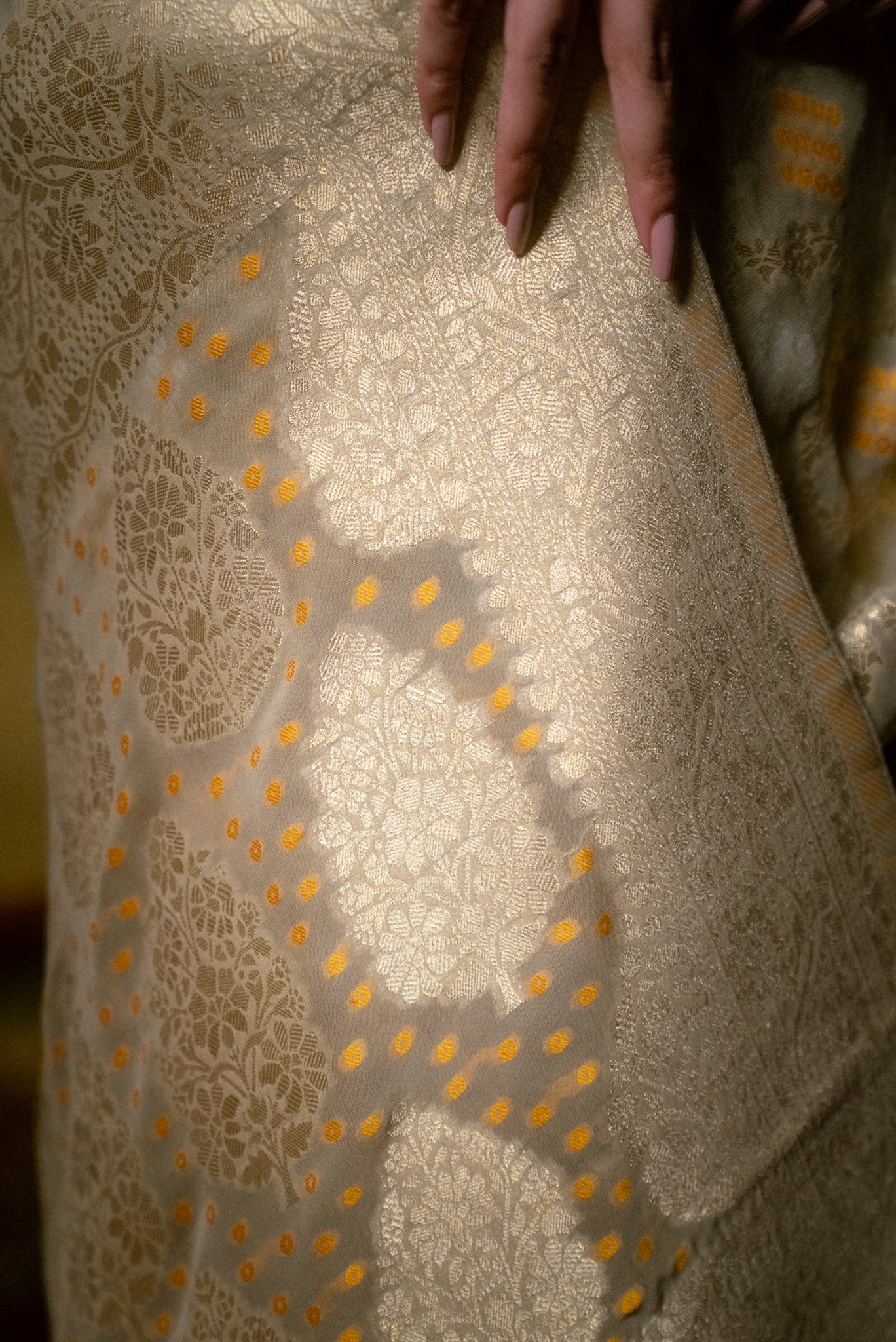Beige Khaddi Chiffon Bandhini Saree