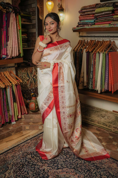 White Traditional Garad (Gorod) Mulberry Silk Saree