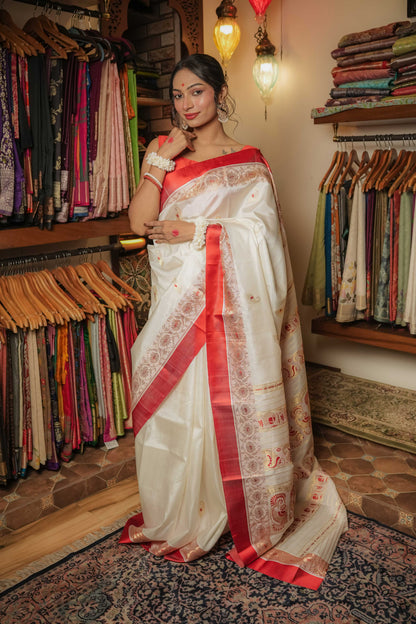 White Traditional Garad (Gorod) Mulberry Silk Saree