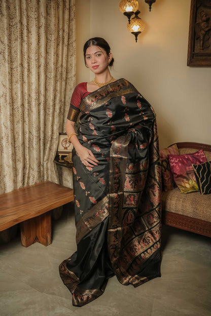 Black Swarnachuri Bishnupuri Silk Saree