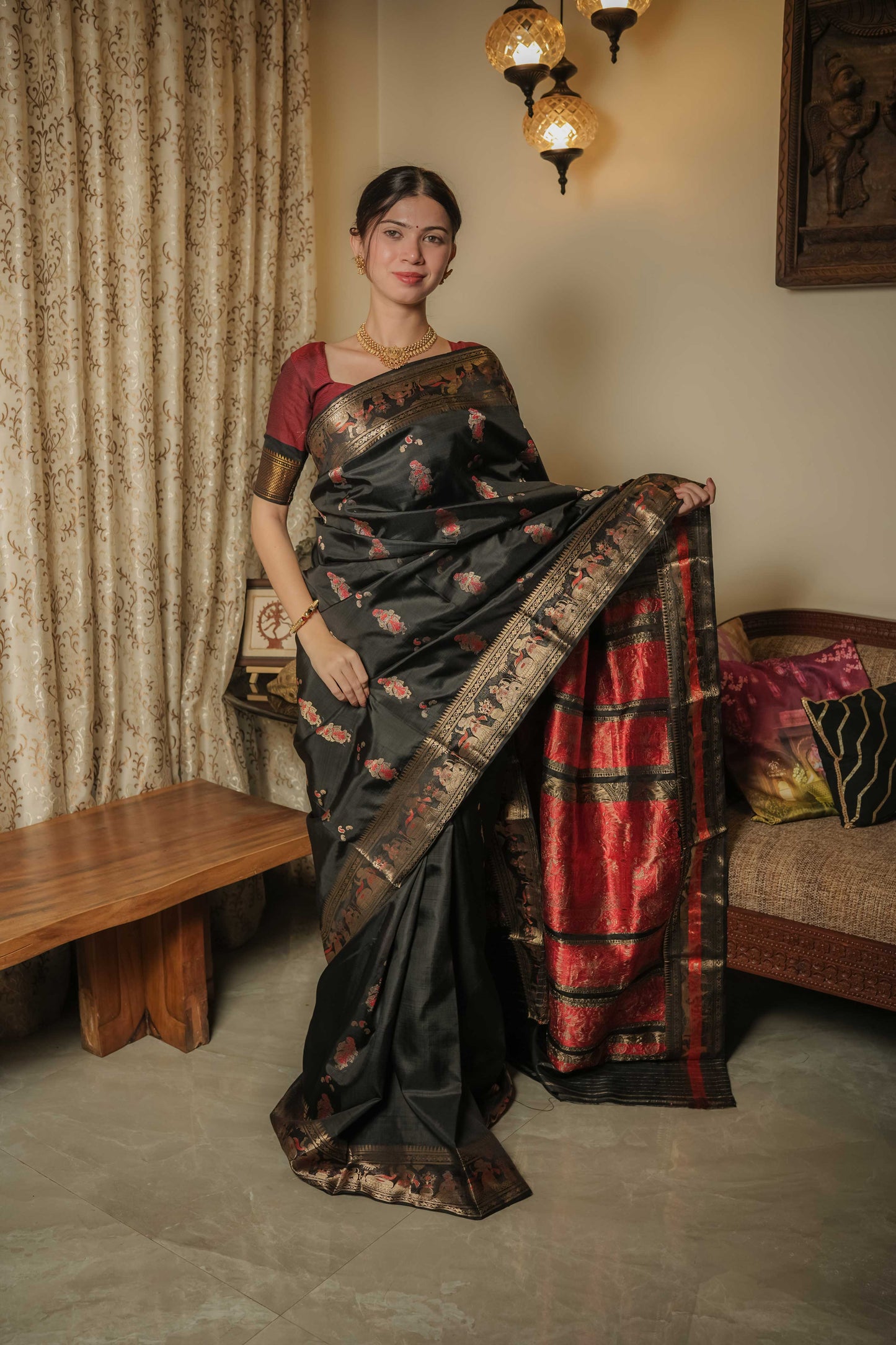 Black Swarnachuri Bishnupuri Silk Saree