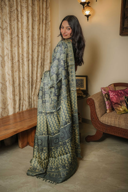 Multicoloured Tussar Handblock Vegetable Dye Saree