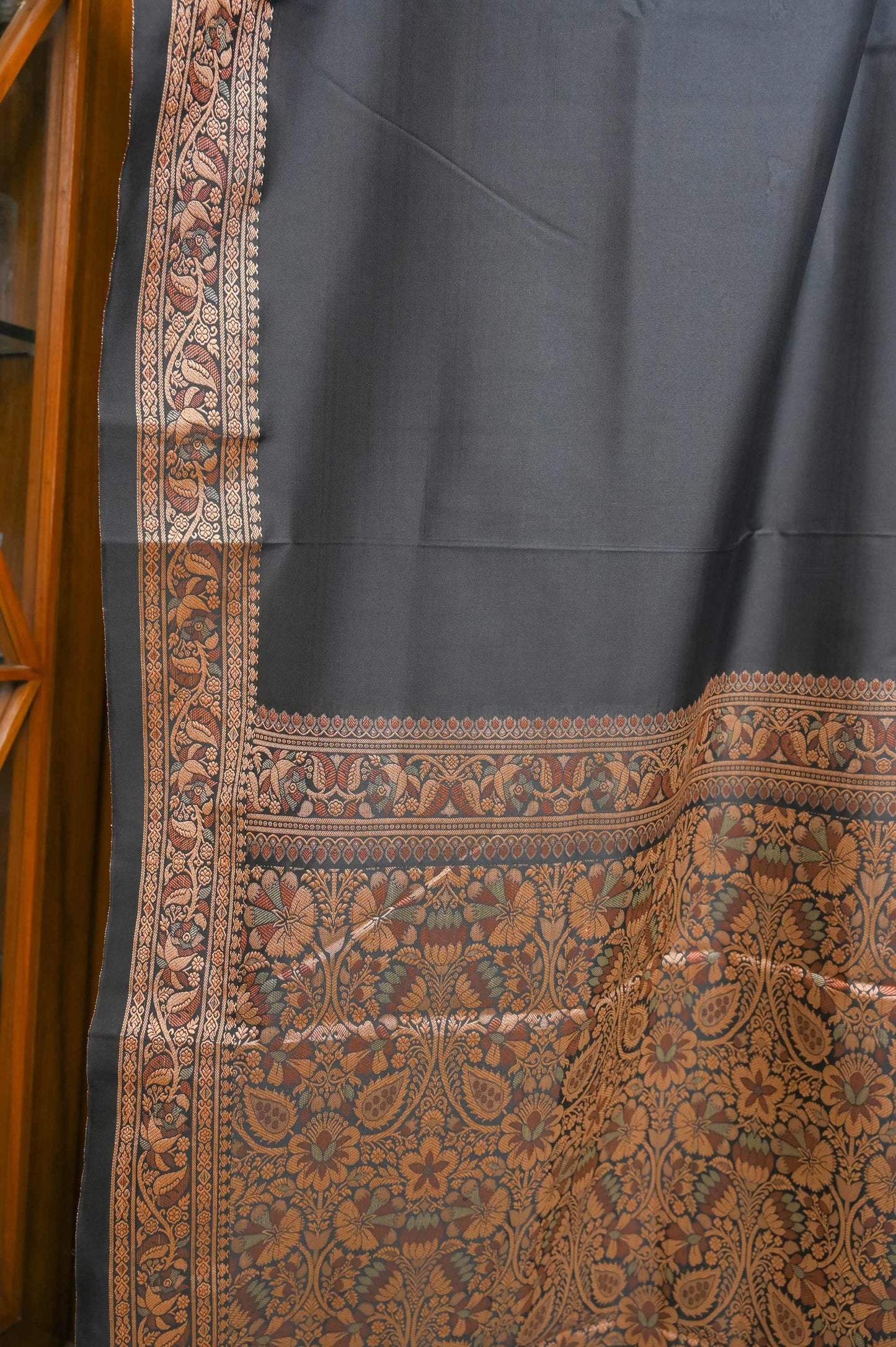 Black Colour Valkalam Katan Saree