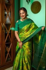 Load image into Gallery viewer, Green Pochampally Silk Saree
