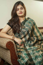 Load image into Gallery viewer, Green Tussar Saree

