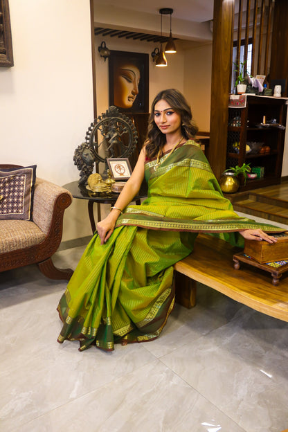 Green Handwoven Cotton Saree with Zari