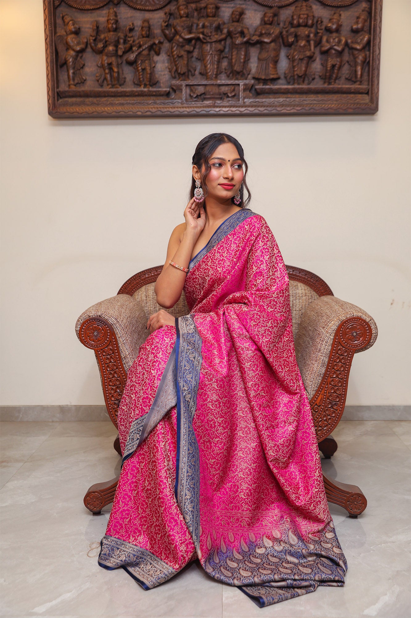 Front look of Pink and Blue Tanchoi Resham Silk Jamawar Banarasi saree with traditional jamawar pattern – elegant festive wear.
