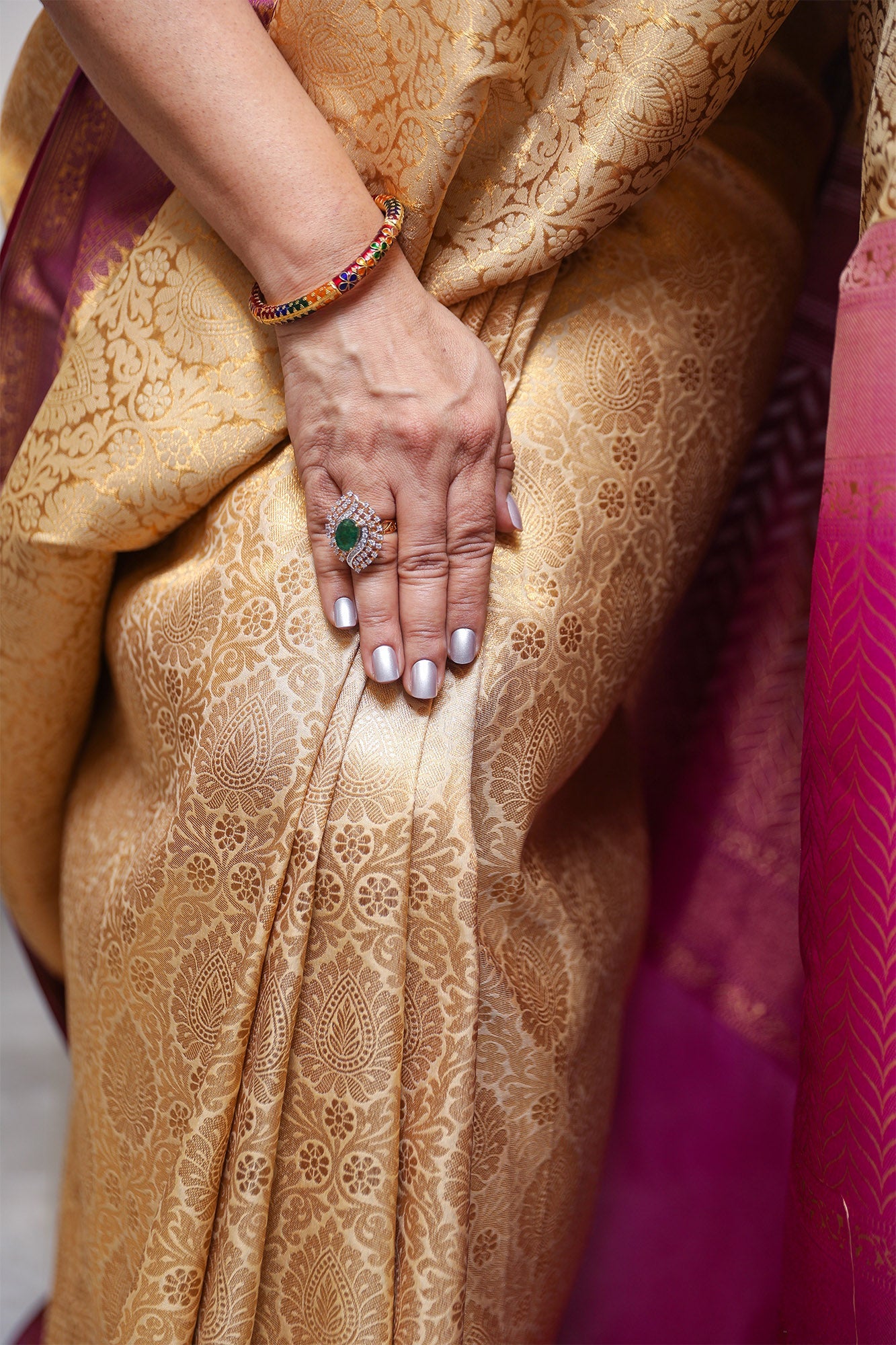 Beige and Magenta Katan Silk Kimkhab Saree - zameeni