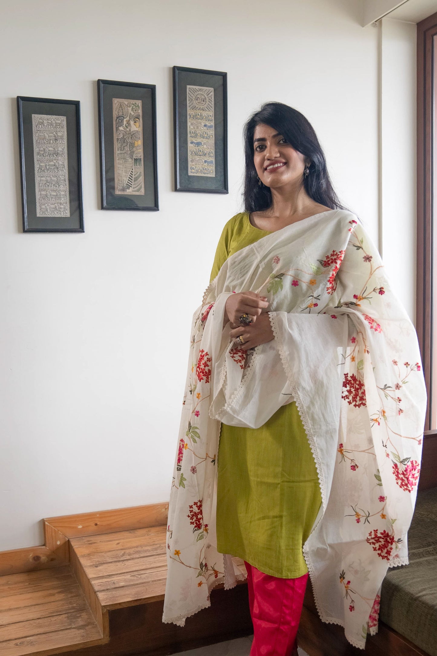 Mul White Dupatta with Red Floral Design