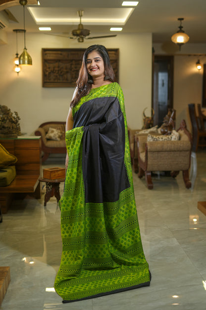 Black and Green Vishnu Puri Silk Saree