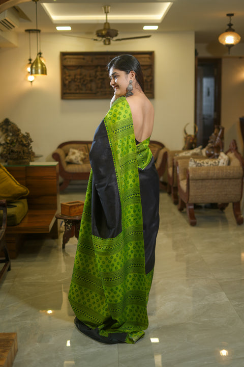 Black and Green Vishnu Puri Silk Saree